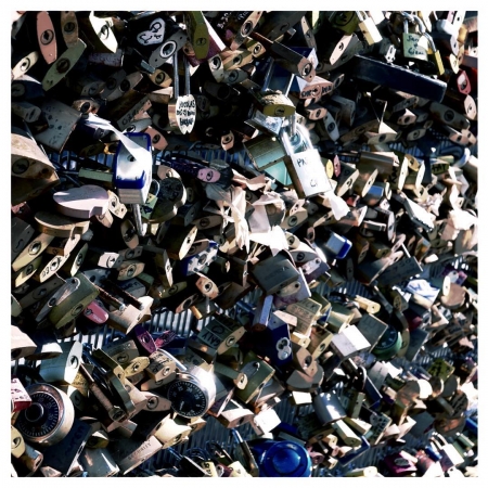 [url=https://instagram.com/p/8Wx7RSR4Qd/]@drstanakatic[/url]: Cadeados do amor.

Turista

#ParisDoMeuJeito
