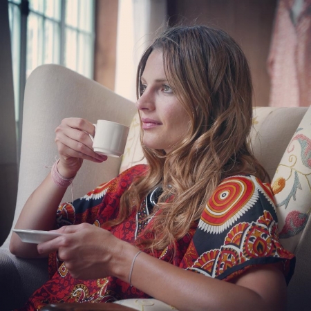 [url=http://instagram.com/p/BQcewvBgJhf]@drstanakatic[/url]: Eu e uma xícara de café-- #TemaDoDia 😴➕☕️=😃
