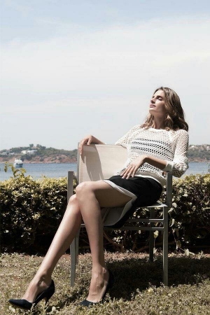 [url=http://facebook.com/stanakaticfanpage/posts/10154751633496674]Stana Katic[/url]: Testando... testando... #TBT
