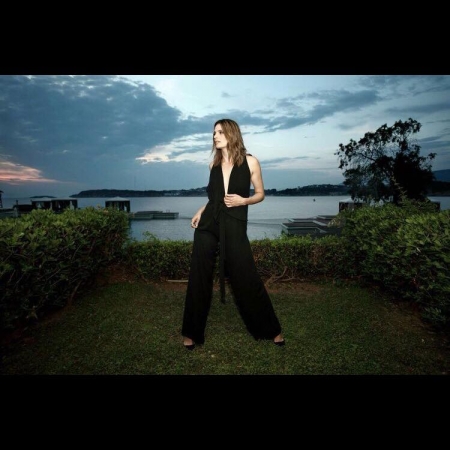 [url=http://facebook.com/stanakaticfanpage/posts/10154751633496674]Stana Katic[/url]: Testando... testando... #TBT
