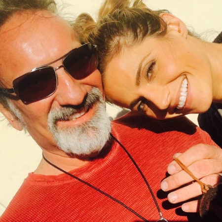 [url=http://instagram.com/p/BdCAY5Ehdl2]@drstanakatic[/url]: Uma tradição natalina da qual nunca se canso: @rob_kyker, você arrasa!! Feliz tudo para todos vocês, independente da religião, raça, gênero, idade, etnia, política, orientação sexual, problemas de saúde, deficiências, renda, e QI.
#PazNaTerra #PeloAmorDeDeusPAZnaTERRA ✌🏾☮️
