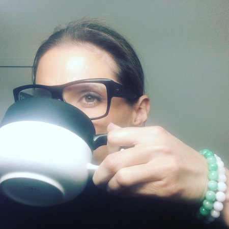 [url=http://instagram.com/p/BeMSJMOBAtM]@drstanakatic[/url]: Beleeeeza, penúltimo canadensismo. 🇨🇦😜 (para quem não viu o último post: em homenagem ao lançamento de #Absentia no @showcasedotca neste domingo, às 21h, publicarei alguns canadensismos padrões. 🇨🇦)
☕️ Xícara de café & uma barra de 🍫 Coffee Crisp & ficar aaaaaalta de AÇÚCAR pra contar lá em casa!!! #Uhul 🤸🏻‍♀️🏋🏻‍♀️🤾🏻‍♀️⛹🏻‍♀️🏃🏻‍♀️
#Faltam2Dias 👁 ... #NaVerdadeFaltamMesmoUmas24HorasMasMesmoAssim 🍫🍫🍫#Showcase #CoffeeCrisp
