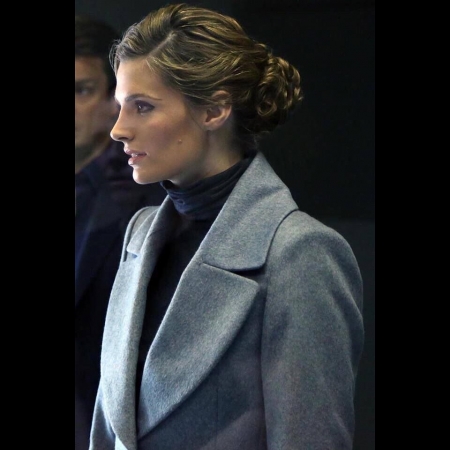 [url=https://www.facebook.com/stanakaticfanpage/posts/10155286132671674]Stana Katic[/url] | [url=http://instagram.com/p/BhNdE_NBrAG]@drstanakatic[/url]: #MeusCoques 😊
#Tbt
