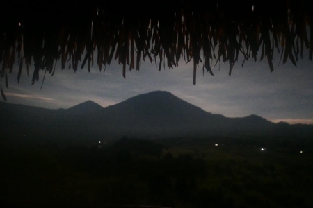 [url=http://instagram.com/p/Bjtz5NNB3LM]@drstanakatic[/url]: 🌋🌋🌋🌋🌋🌋🌋🌋 #RuandaDoMeuJeito #vulcões #Ruanda #ÁfricaOriental #FotoDaStana
