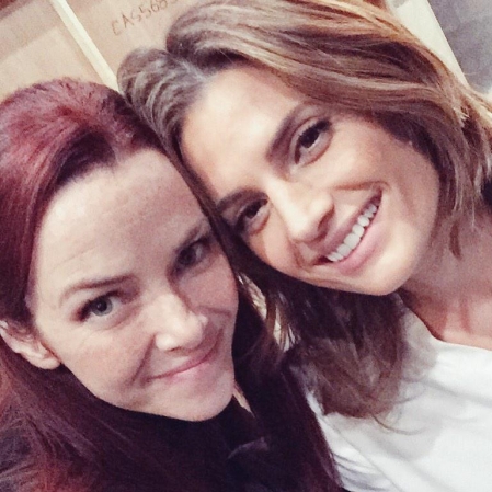 [url=https://twitter.com/Wersching/status/555673803661926400]@Wersching[/url]: Encerramos com a drª. Nieman! #Castle
Obrigada @Stana_Katic por ser uma alma tão gentil, generosa e adorável... xoxo!
