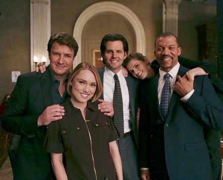[url=https://www.instagram.com/p/BBF-gv_CXIm]@claregrant[/url]: Bastidores do meu episódio de @CastleABC, que vai ao ar no Dia dos Namorados deste ano! Confiraaam. 🚀
