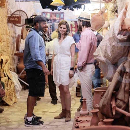 [url=http://instagram.com/p/BG_fAHYFOxJ]@alfonsobassave[/url]: Filmando #TheRendezvous 
@amatalqa @drstanakatic 💙
#Jordânia 
#EmBreve
#BVassave 🎥

