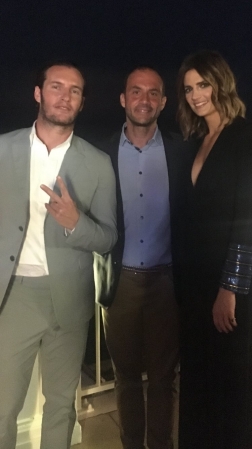 [url=http://instagram.com/p/BVdHsnmgD9G]@vrichardrfm[/url]: Festa do elenco de #Absentia. @drstanakatic @radiorfm @festivaltvmonte_carlo @montecarlobay

