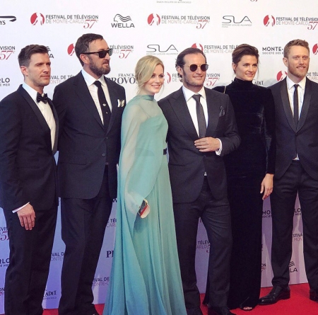 [url=https://twitter.com/AbsentiaSeries/status/878437284030304256]@AbsentiaSeries[/url]: Relembrando a estreia de #Absentia no @festivaltvmc!! Obrigado a todos que fizeram parte da jornada, ela só está começando! 👁🌊👻#FBF
