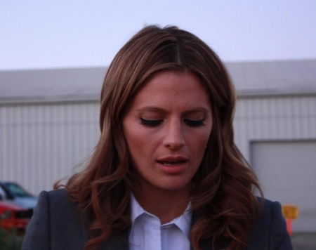 © [url=https://twitter.com/Aqualice/status/362463934701268993]@Aqualice[/url]
Palavras chave: fãs;Castle;bastidores;Better Half;6ª temporada;2013