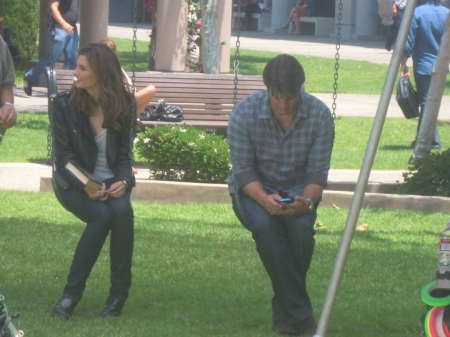 © [url=http://eatmyshortsifyoucan.tumblr.com]eatmyshortsifyoucan[/url]
Palavras chave: Castle;bastidores;bts;4ª temporada;season 4
