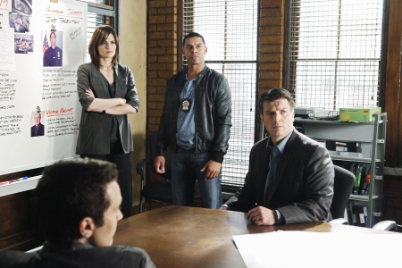 Palavras chave: CASTLE;DEN OF THIEVES;2.21;2X21;S02E21;KATE BECKETT;RICHARD CASTLE;JAVIER ESPOSITO;KEVIN RYAN