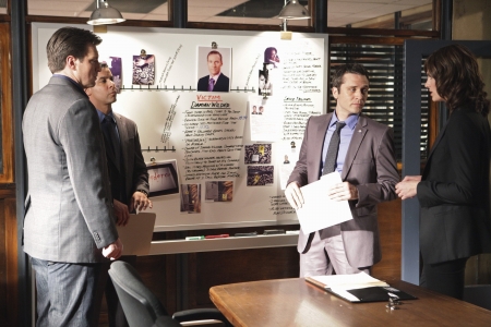 Palavras chave: CASTLE;OVERKILL;2.23;2X23;S02E23;KATE BECKETT;KEVIN RYAN;RICHARD CASTLE;JAVIER ESPOSITO
