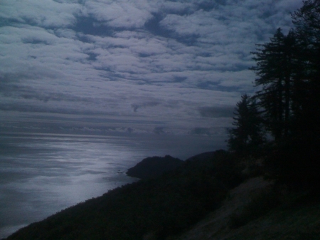 [URL=https://twitter.com/Stana_Katic/status/68402488595857408]@STANA_KATIC[/URL] Big Sur = explêndido. Obrigada por existir neste planeta.
Palavras chave: Big Sur;2011;TWITTER
