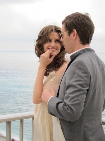 [url=https://twitter.com/Stana_Katic/status/114978057642704896]@Stana_Katic[/url] #For_Lovers_Only Bastidores em Nice.
Palavras chave: For Lovers Only;FLO;bastidores;bts;Twitter;2010