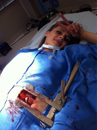 [url=https://twitter.com/Stana_Katic/status/116007892603240448]@Stana_Katic[/url] Spoiler: eu avisei que Beckett tem substância!
Palavras chave: Castle;bastidores;bts;Rise;4ª temporada;2011;Twitter