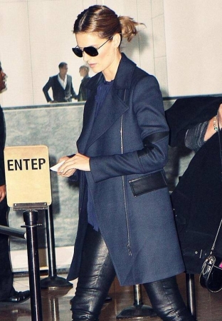 [url=https://www.facebook.com/stanakaticfanpage/photos/a.10151157352656674.438260.284801801673/10152435951391674]Stana Katic[/url]: Andando por NYC...

AMO esse casaco - obrigada, Belstaff! x S
