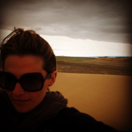 [url=http://instagram.com/p/wFwjMAx4R9]@drstanakatic[/url]: Selfie no Gobi. #Mongólia #Viagem
Palavras chave: viagemMongólia