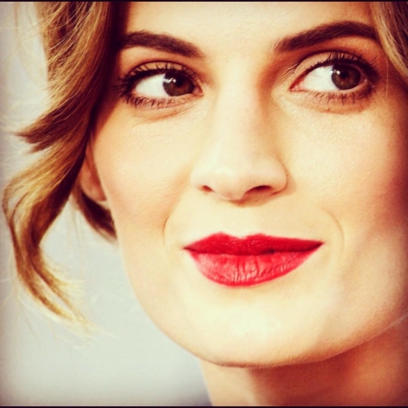 [url=https://instagram.com/p/7lRT8vR4Xn/]@drstanakatic[/url]: Uma alegria celebrar o 30º aniversário da @laopera ontem à noite.
Vesuvio da NARS @narsissist (escolha da @georgieeisdell) pintou meus lábios & entregaram meus #PensamentosSafados.
