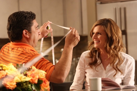 [url=https://twitter.com/Stana_Katic/status/713559173804519424]@Stana_Katic[/url]: FBF: Chris me medindo. 

☺️ Muito amor a todos vocês!
