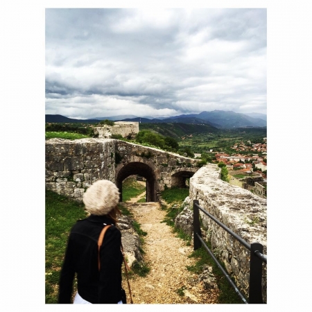 [url=http://instagram.com/p/BHAVenmR4YM]@drstanakatic[/url]: Relembrando explorar fortes medievais com amigos. (Será que um dia crescemos? 🤖😜). #Knin #DalmáciaDoMeuJeito
