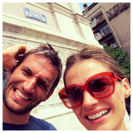[url=http://instagram.com/p/BINb7whgVWJ]@drstanakatic[/url]: #PerdidosEmBelgrado ... Ou... 😜

(A placa na parede diz "Rua Katic")
