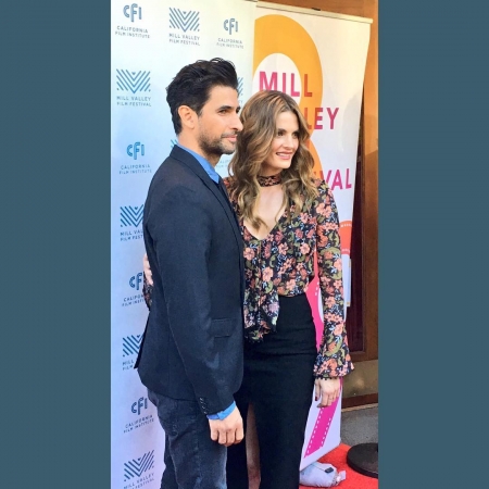 [url=http://instagram.com/p/BLU1oMmgfwU]@drstanakatic[/url]: @RazaJaffrey pegou um avião no meio das gravações de um drama histórico que se passa na Europa dos anos 1800 para apoiar o lançamento de #TheRendezvous no Mill Valley Film Festival. Incrivelmente talentoso, preparado & gentil, você pode reconhecê-lo de seus outros trabalhos como #Homeland.
