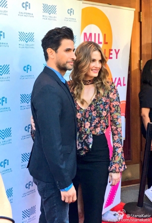 [url=http://weibo.com/3188517517/EcS2Ld9OU]@StanaKatic[/url]: Relembrando da semana passada no Mill Valley Film Festival para a estreia do nosso filme "The Rendezvous"!

Aqui com o incrivelmente talentoso, elegante & gentil Raza Jaffrey.
