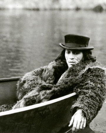 [url=http://instagram.com/p/BMZb9lagFIR]@drstanakatic[/url]: 📽 Recomendação de filme de sexta: "Homem Morto" de Jim Jarmusch. 📽

