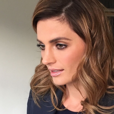 [url=http://twitter.com/Stana_Katic/status/966158943033573376]@Stana_Katic[/url] | [url=http://instagram.com/p/Bfcb92zh4Y6]@drstanakatic[/url]: Beijos para @edmorrisonhair & @brettglam... Vocês sabem como fazer uma garota se sentir o seu melhor. 💋

Promovendo #ABSENTIA para a @primevideouk 🇬🇧
