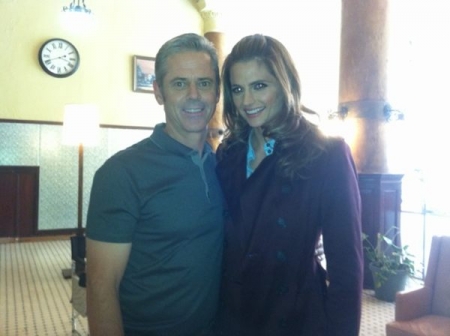 [url=https://twitter.com/CThomasHowell/status/239132818775621632]@CThomasHowell[/url]: Com @Stana_Katic
Palavras chave: Castle;bastidores;bts;Twitter;2012;Swan Song;C. Thomas Howell