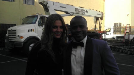 [URL=https://twitter.com/leonard10/status/319690494395445248]@leonard10[/URL]: LJ servindo-os no set de "Castle" hoje.
Palavras chave: TWITER;2013;5ª TEMPORADA;CASTLE;BASTIDORES