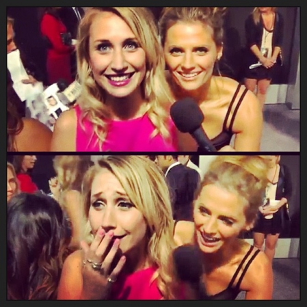 [url=https://twitter.com/maudegarrett/status/367308300674924544]@maudegarrett[/url] Confessando à maravilhosa Stana Katic de "Castle" que seu colega de cena Nathan Fillion me deixou deslumbrada...
Palavras chave: Maudie Garrett;Elyseum;premiere;eventos;Twitter;2013
