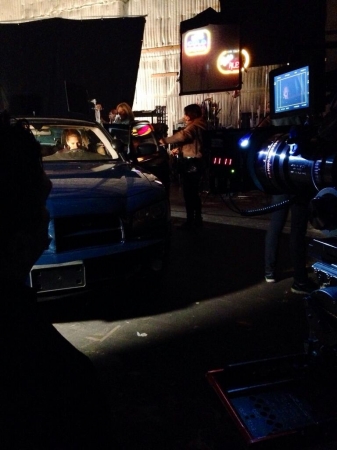 [url=https://twitter.com/AndrewBikichky/status/466345828039532544]@AndrewBikichky[/url]: Gravando uma ligação telefônica com Beckett. Episódio 6.23 #Castle
Palavras chave: Twitter;2014;Castle;bts;bastidores;For Better or Worse;season finale;6x23;s06e23;6.23