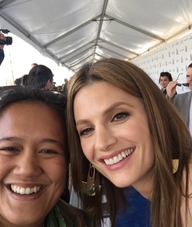 [url=https://twitter.com/christineziemba/status/703783722924036097]@christineziemba[/url]: @Stana_Katic Obrigada por parar para conversar hoje. É sempre um prazer encontrá-la!
