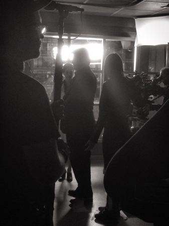 [url=https://twitter.com/RobHanning/status/705203010310270976]@RobHanning[/url]: #Castle819 #bastidores Silhueta Caskett com @EAkorn no som em primeiro plano.

