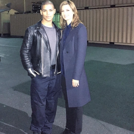 [url=https://instagram.com/p/BDPZogCSM5n]@lightningprince[/url]: Pessoal, se estiverem na Costa Oeste, assistam a mim e @drstanakatic em @abccastle esta noite às 22h. Se estiverem na Costa Leste, ou outro lugar, assistam ao episódio "Fidelis Ad Mortem" em abc.com.
