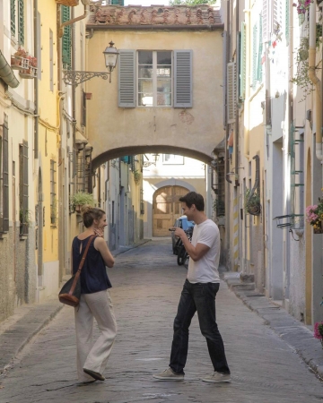 [url=http://instagram.com/p/BPa7pkqAunF]@lostinflorencemovie[/url]: Brett Dalton (@imbrettdalton) e Stana Katic (@drstanakatic) se divertem no set! #LostInFlorence #LostInFlorenceMovie #StanaKatic #BrettDalton #AlessandraMastronardi #MarcoBonini #AlessandroPreziosi #EmilyAtack #Firenze #Florence #filme #CalcioStorico #Itália
