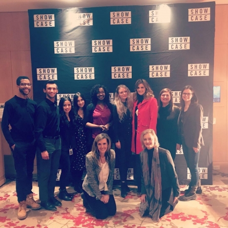 [url=http://instagram.com/p/BebkRqpAedM]@tamaratrione[/url]: #fbf - Relembrando a semana passada em Toronto no lançamento canadense 🇨🇦 do thriller psicológico 👁 @absentiaseries com @drstanakatic e a incrível equipe do @showcasedotca - #Absentia estreará no @primevideo nos EUA em 2 de fevereiro de 2018. 👍🏻📺 #AbsentiaEstáChegando #NovaSérie #QuemAssistirá? #estreia #EmBreve #ThrillerPsicológico
