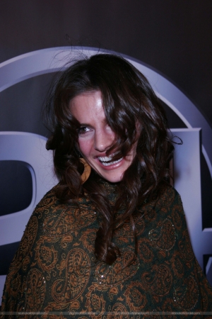 Palavras chave: 24 100th episode and 5th season premiere party