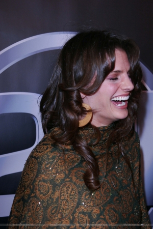 Palavras chave: 24 100th episode and 5th season premiere party