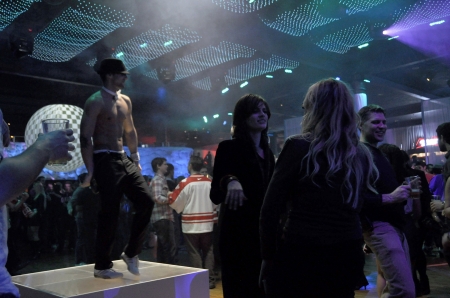 © [url=http://www.vancityallie.com/]Vancity Allie[/url]
Palavras chave: Club Bud NHL party;Vancouver;Winter Olympics;2010;eventos