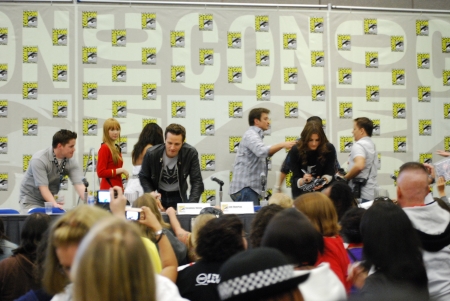 © [url=http://www.flickr.com/photos/genevieve719]Genevieve[/url]
Palavras chave: ComicCon;Comic Con;painel;SDCC;Nathan Fillion;Jon Huertas;Seamus Dever;Tamala Jones;Molly Quinn