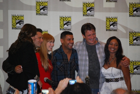 © [url=http://www.flickr.com/photos/genevieve719]Genevieve[/url]
Palavras chave: ComicCon;Comic Con;painel;SDCC;Nathan Fillion;Jon Huertas;Seamus Dever;Tamala Jones;Molly Quinn