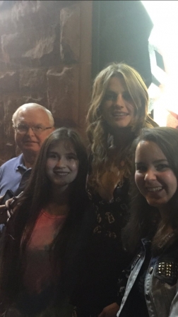 © [url=http://twitter.com/F_theLittle]@OuatLana[/url]
