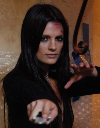Palavras chave: STILETTO;FILMES;PROMOS;RAINA