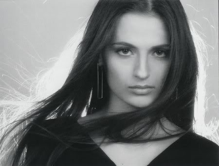 Palavras chave: SESSÃO DE FOTOS;OUTTAKES;PHOTOSHOOT