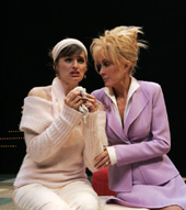 Palavras chave: teatro;Private Fittings;2005;Yvonne
